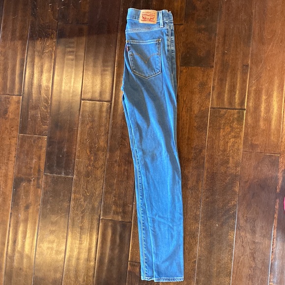 Levi’s 720 High Rise Super Skinny Jeans - Picture 2 of 4